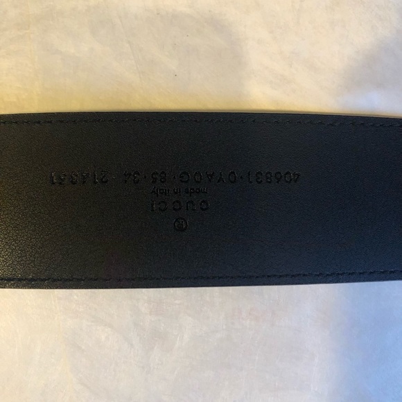 Authentic Burberry plaid loafers. New in box never worn. Just tried on. Msrp$620 - Picture 6 of 10